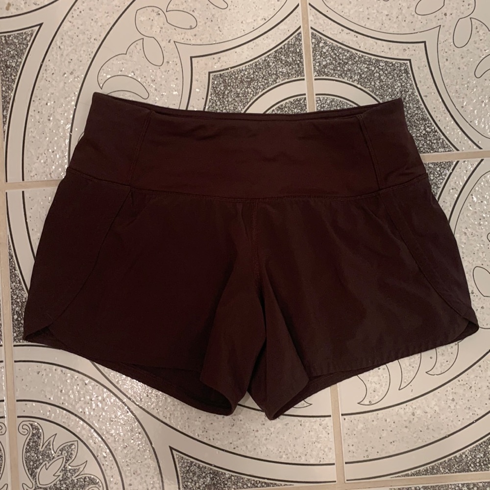 Lululemon Women’s Speed Up Mid-Rise Lined Short 2.5” Size 2 Color Grape